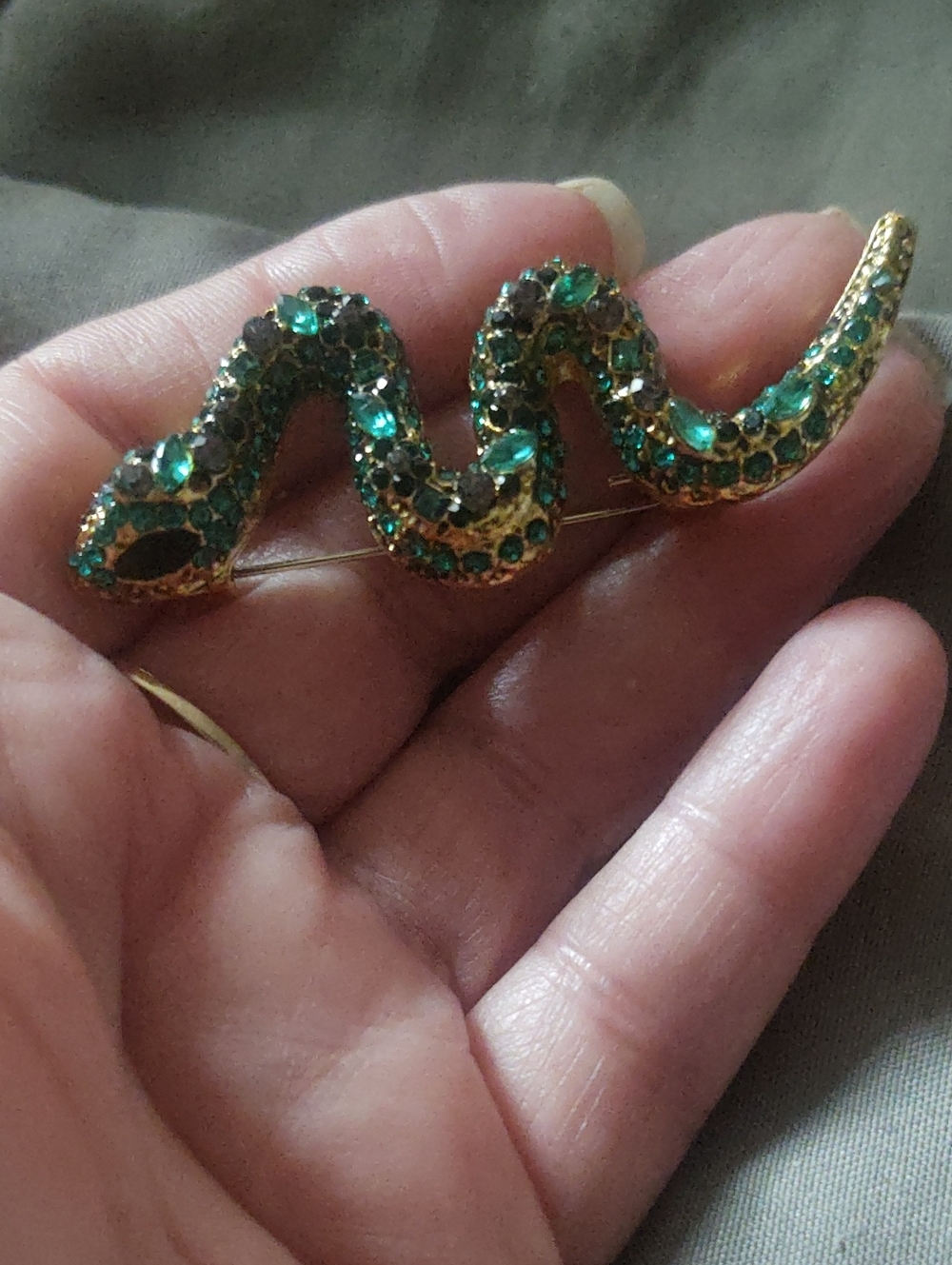Green Rhinestone Serpent Brooch - Picture 3 of 4